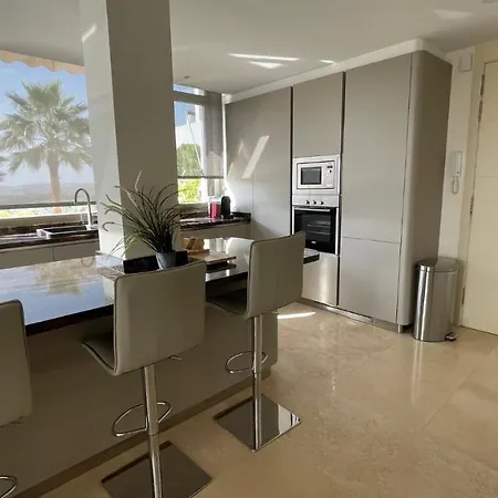 Luxe In De Cortesin D38 에스테포나