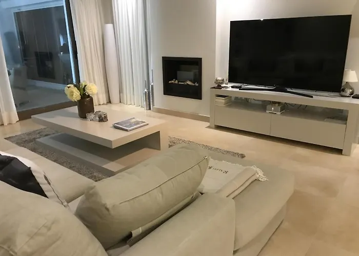 Luxe In De Cortesin D38 Apartment